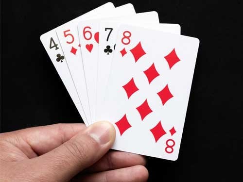 What Is a Straight in Poker and How Do I Play It to Win?