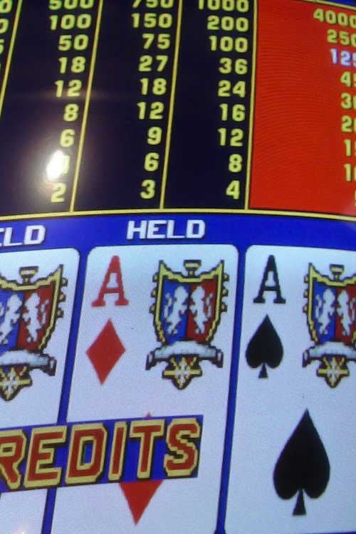 Loose Deuces Video Poker