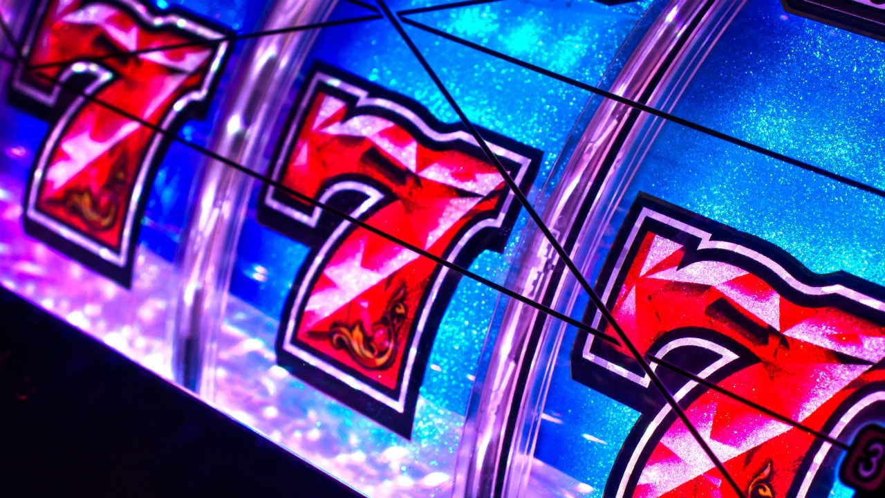 3 Huge Progressive Jackpots Waiting to Be Won