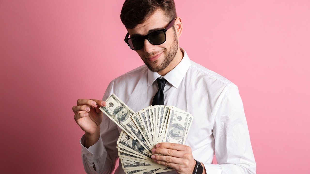 Dave Portnoy Pays Just $1 to Buy Back Barstool Sports