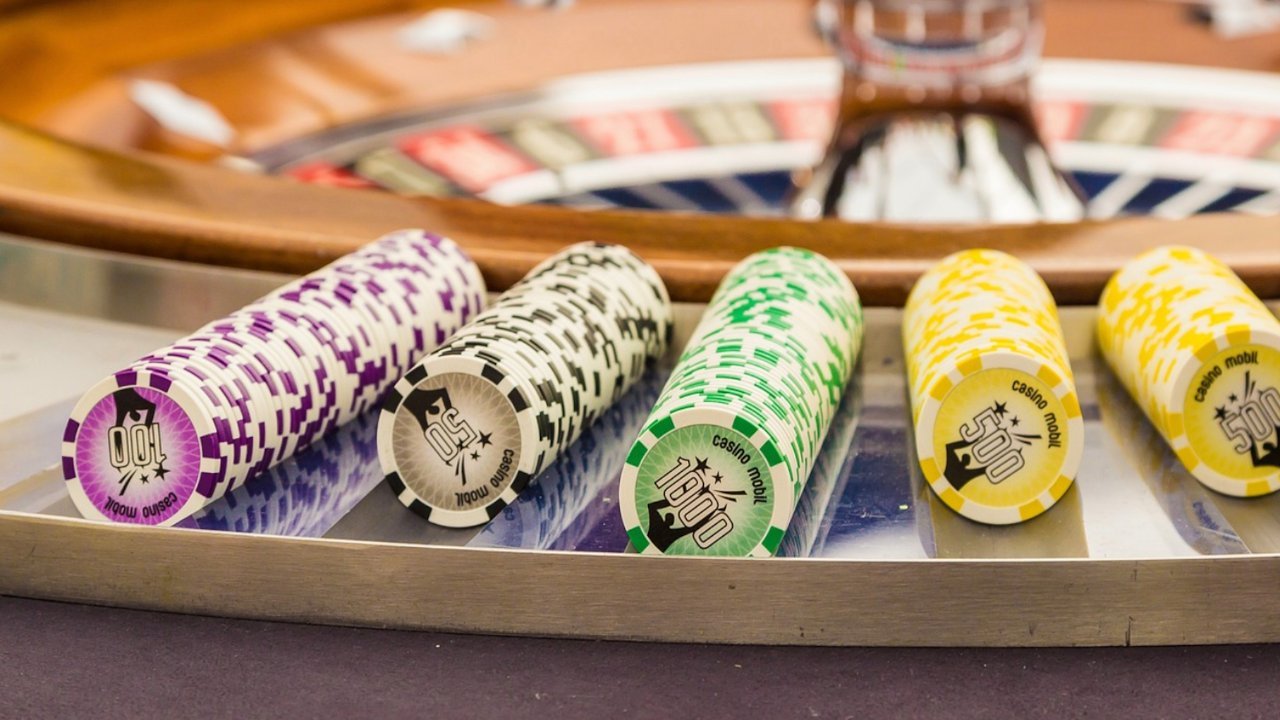 The Roulette Mystique: A Remarkable Tale of Beating the Odds