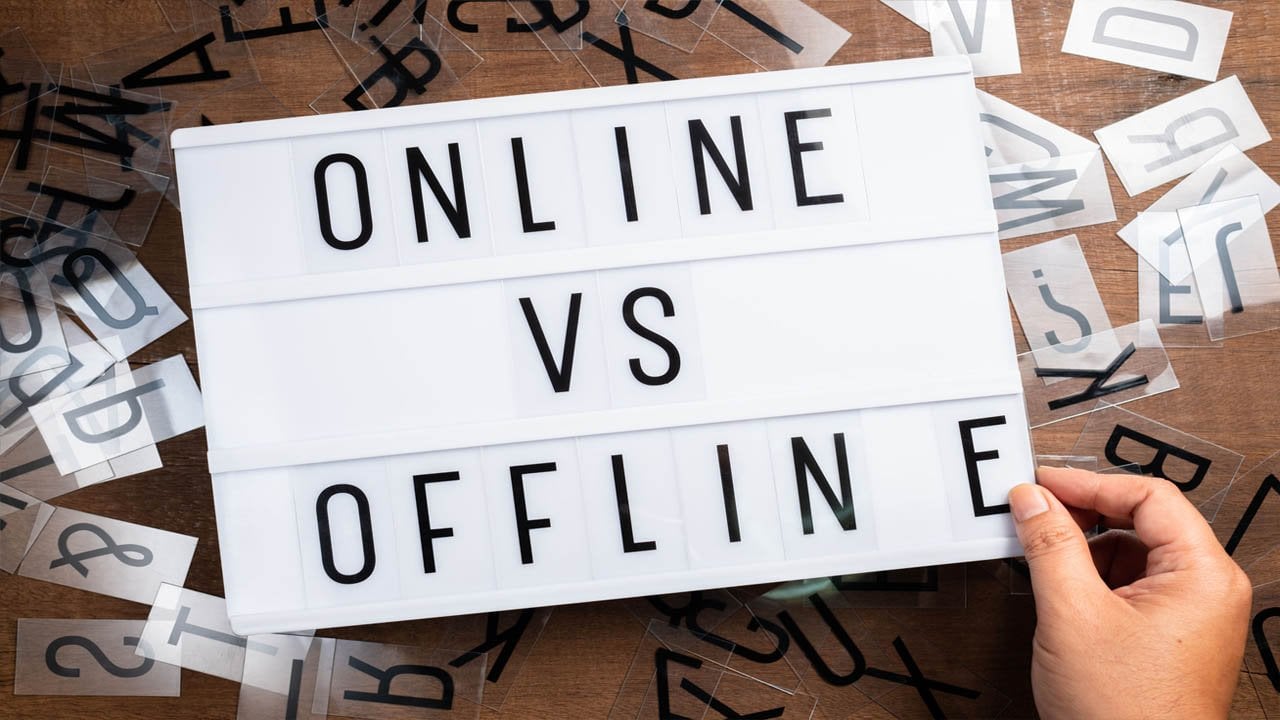 Offline vs Online Gambling: The Pros and Cons of Each