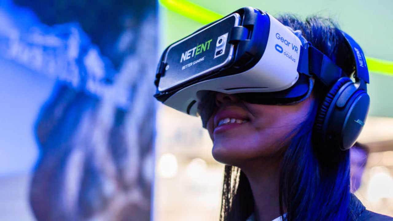 NetEnt Showcasing Their Virtual Reality Gonzo's Quest Slot at ICE 2018