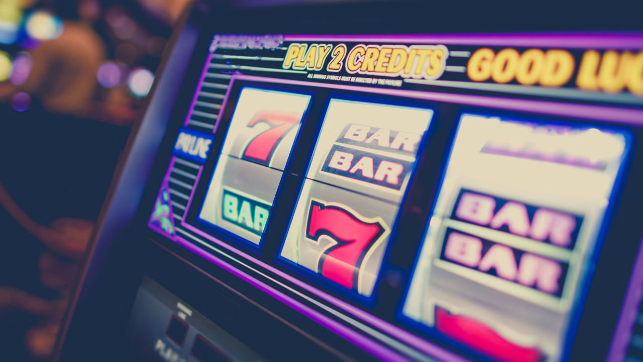 Top 5 Reasons Why Slots Rule the World of Online Gambling