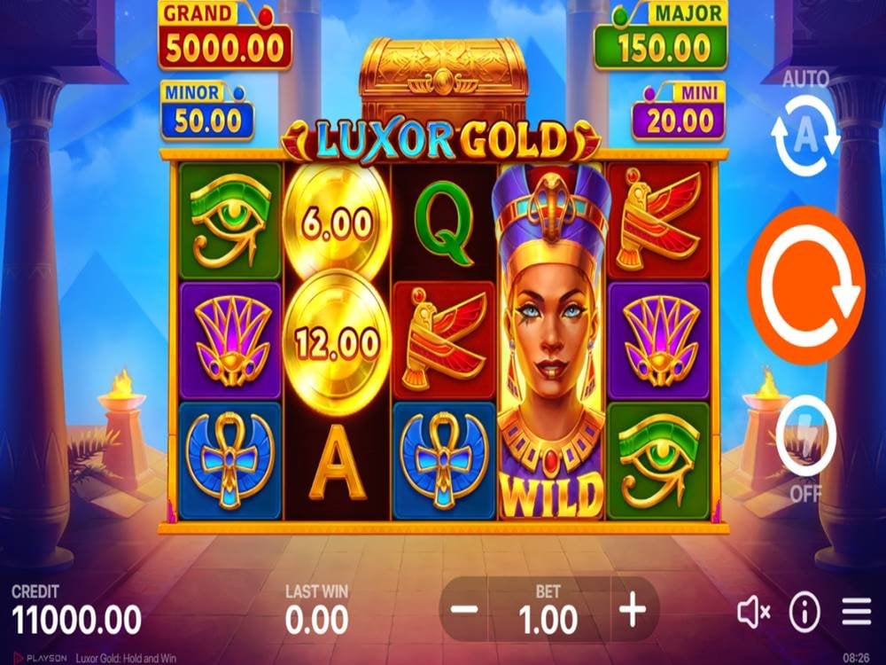 Luxor Gold Hold And Win Game Screenshot